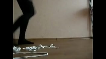 How To Tie Your Feet thumbnail