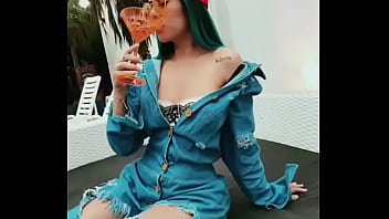 Big boobs girl showing off