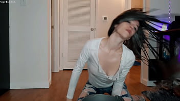 Sage eldritch soaking her wet hair & shirt