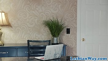 Seductive lezzies enjoy orally pleasing