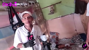 Así duerme con su familia a raíz de migrar a un país desconocido historia de la vida real