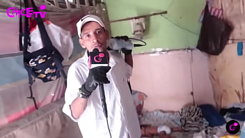 Así duerme con su familia a raíz de migrar a un país desconocido historia de la vida real