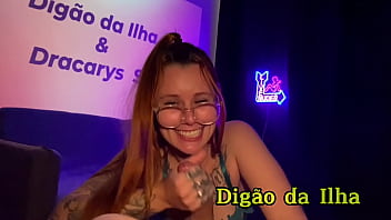 Dracarys mamando provocando e sentando com força