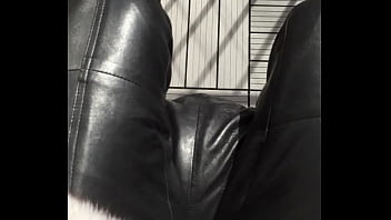 Leder Und Pelz thumbnail