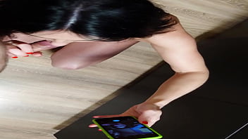 Hotwife sends selfies to her husband