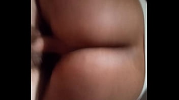 Neguinha Bunduda Sentando thumbnail