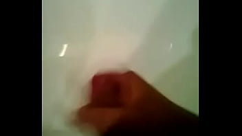 Pajita En El Baño thumbnail