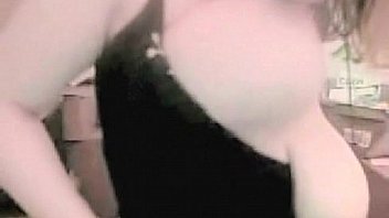 Big boob webcam girl rides dildocogswell free porn