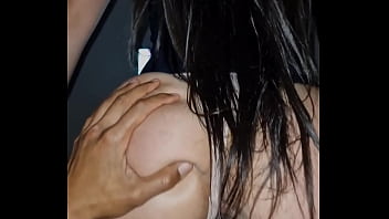 Ella tiene un culo muy rico