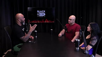 O menage ficou melhor o swing é mais respeitoso falaram das baladas e explicam aos casais sobre as casas casal hush watch sheer red