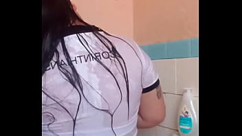 Ele ama ver meu braço molhado parte 1