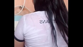 Ele ama ver meu braço molhado parte 1