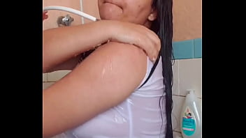 Ele ama ver meu braço molhado parte 1