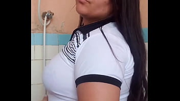 Ele ama ver meu braço molhado parte 1