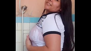 Ele ama ver meu braço molhado parte 1