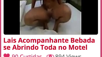 Lais acompanhante b se abrindo toda no motel