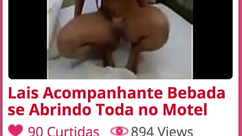 Lais acompanhante b se abrindo toda no motel