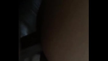 Empurrei até o talo na buceta dela