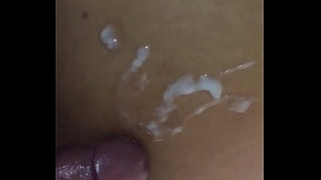 Empurrei até o talo na buceta dela