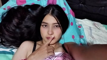 Invito a follar a la sirvienta de mi casa y ella me responde así casero real