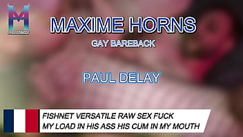 On s’embrasse on se lèche on se pénètre à tour de rôle c’est sensuel brutal et ça finit en facial salé