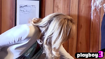 Babe Experienced Amazing Posing Action thumbnail