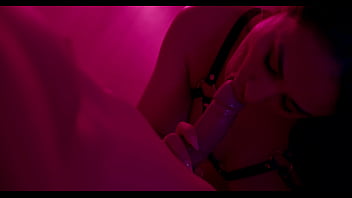 Her boyfriend thinks she's a walk but she fucks with stranger in ass