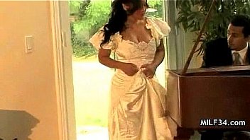 Horny amateur housewife milf gets pounded with pov