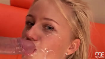 She enjoys herself a juicy sausage