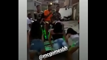 Mc caralhudo no ensaio da putaria