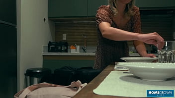 Scarlett taylor loves seeing naomi sucking hot dudes cock