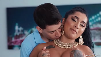 When the girls brazzers enter xvpromo When the girls brazzers enter xvpromo