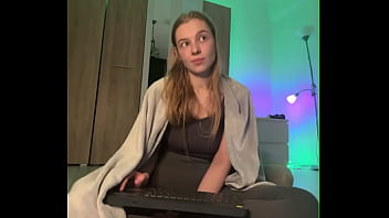 Pink pussy masturbating with blond girl