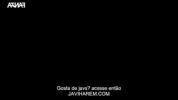 Gostosa peituda toca uma siririca na empresa e dá pro colega legendado