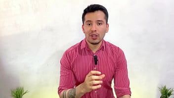 Hetero Vive Sus Primeras Veces Con Hombres Con Un Brasileño Y Un Arabe thumbnail