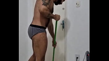 Does anyone have a turn on for men doing house chores in their raggedy old underwear