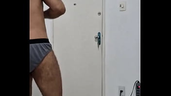 Does anyone have a turn on for men doing house chores in their raggedy old underwear Does anyone have a turn on for men doing house chores in their raggedy old underwear