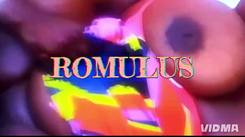 Une grosse chienne se fait baiser par une grosse queue toute noire