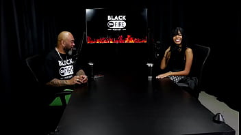 Já transou em banheiro de festa tem fetiche dark e o motivo com quem ela escolhe gravar é juh jackson watch sheer red