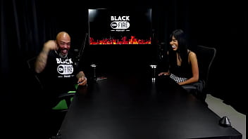 Já transou em banheiro de festa tem fetiche dark e o motivo com quem ela escolhe gravar é juh jackson watch sheer red