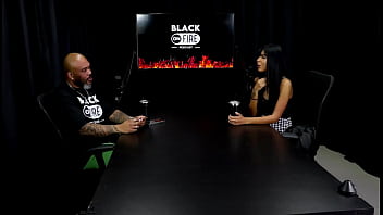 Já transou em banheiro de festa tem fetiche dark e o motivo com quem ela escolhe gravar é juh jackson watch sheer red