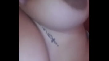 Tetas grandes de pamelita