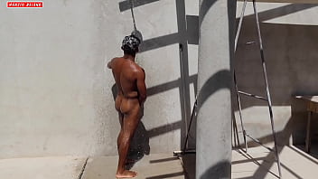 A moça da churrasqueira nao aguentou e bouto toda a minha linguiça na bunda