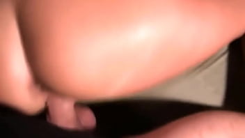 Follando su coño húmedo