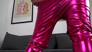 Curvy ass shaking and pov face sitting in black leggins and shiny spandex leggins