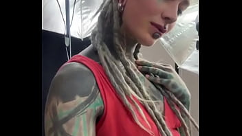 Behind the scenes of our photoshoot in a red outfit what's your power color #photoshootbts #redoutfit #behindthe