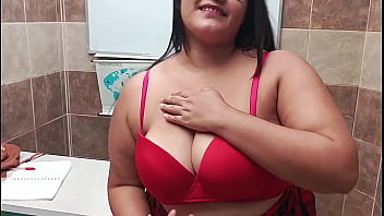 Alumna tiene sexo con profesor en aula de clases