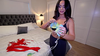 Sexy brunette kiki klout fucked deep