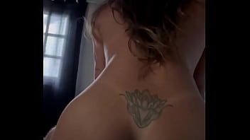 Sentando Com O Cuzinho thumbnail