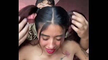 Cuando me ayuda hacer limpieza le doy permiso que me coja por atras